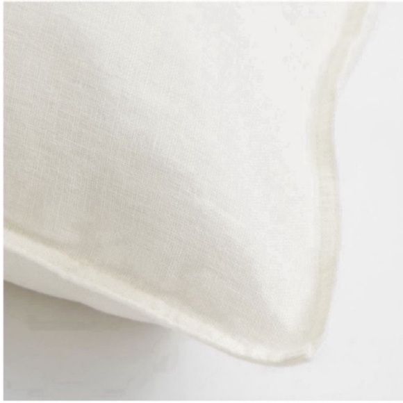 ✨✨H&M Premium 100% Linen Pillow Cover | 24" x 24” | White | Boho Farmhouse Chic! - Picture 2 of 11